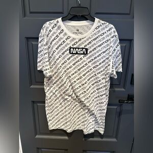 HYPER SPACE Men’s NASA Tee Shirt Size Medium